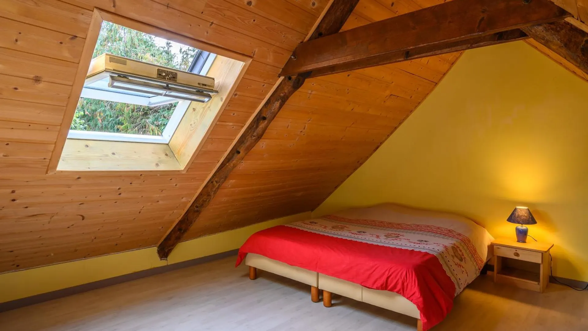 Сasa de vacaciones Villa Loft Atypique Ancienne Etable Cléguérec